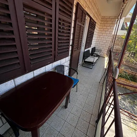 아파트 Leila 트로기르