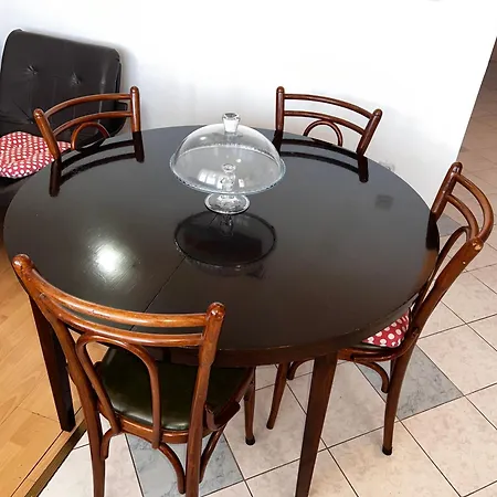 Leila * 트로기르