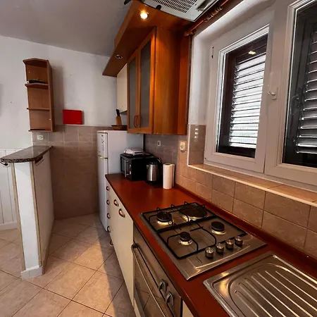 아파트 Leila 트로기르