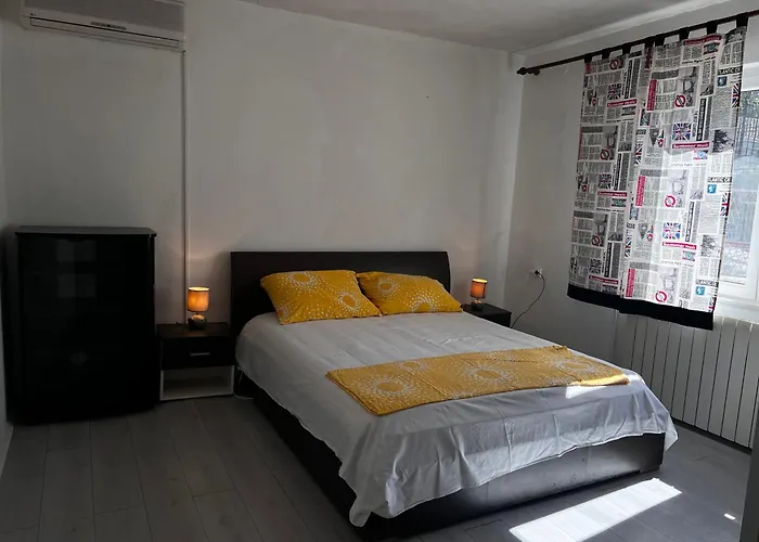 Leila Apartment